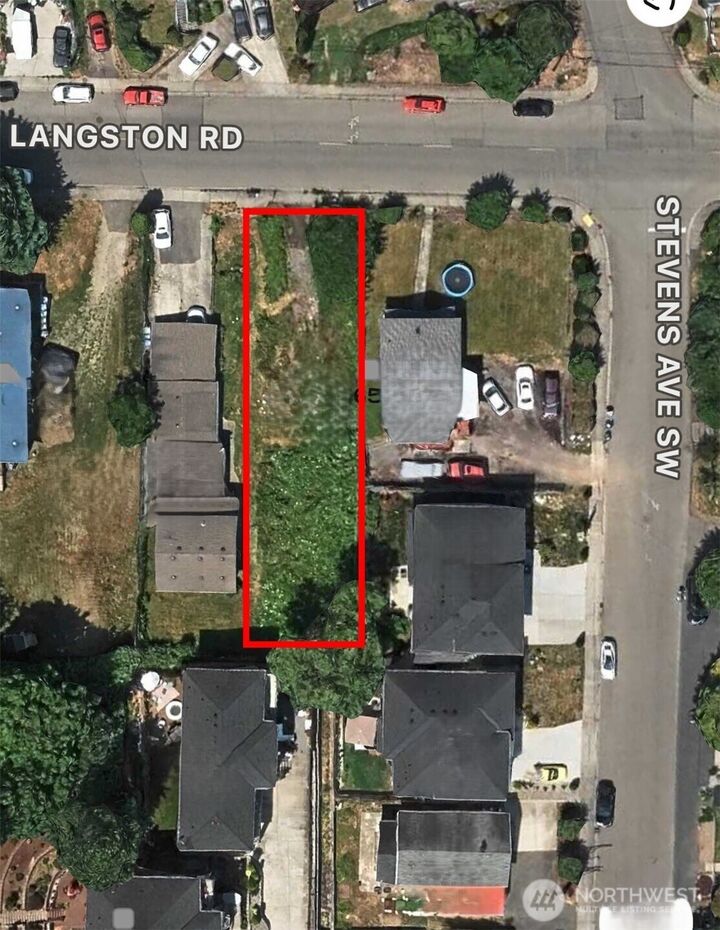 Property Photo: 409 SW Langston Road WA 98057
