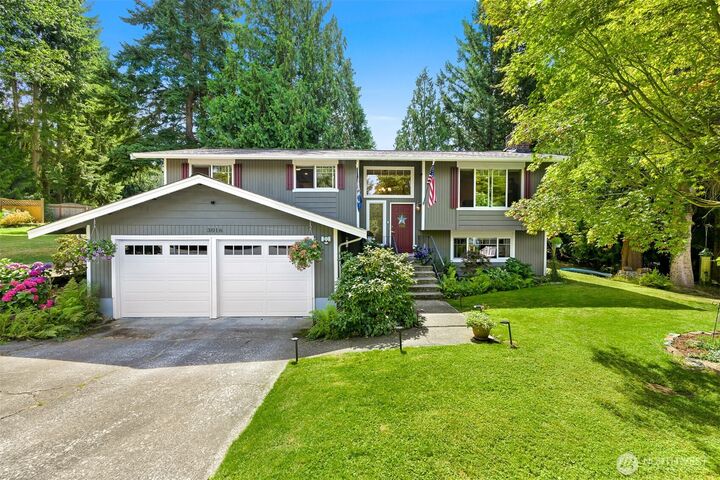 3016  Cascade Place  Bellingham WA 98229 photo