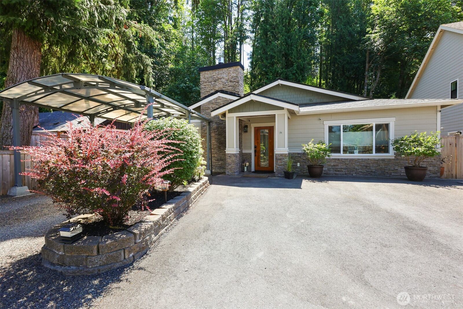 Property Photo: 565 SE Croston Lane WA 98027