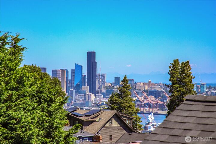 Property Photo: 2744 38th Avenue SW WA 98126