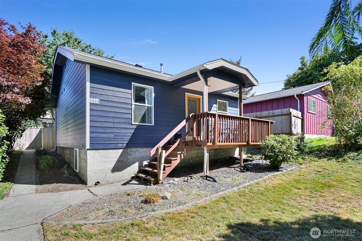 1614  Grant Street  Bellingham WA 98225 photo