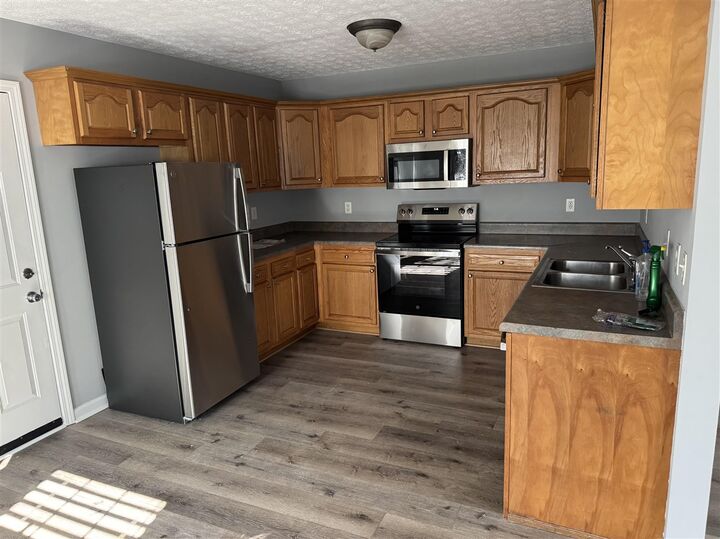 Property Photo:  352 Paddle Wheel Street  KY 42103 