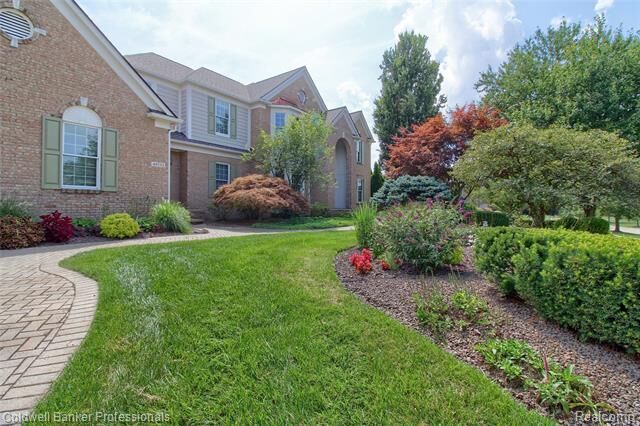 49733 Ash Court  Plymouth MI 48170 photo