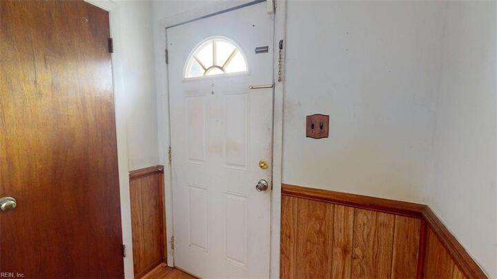 Property Photo: 5106 Hazelwood Rd VA 23605