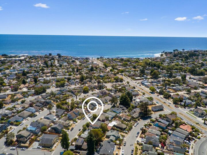 141 Walk Circle  Santa Cruz CA 95060 photo