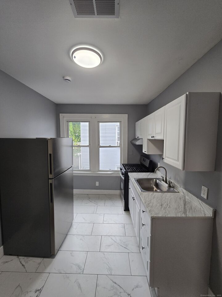 Property Photo:  108 Greenwood Street  CT 06511 