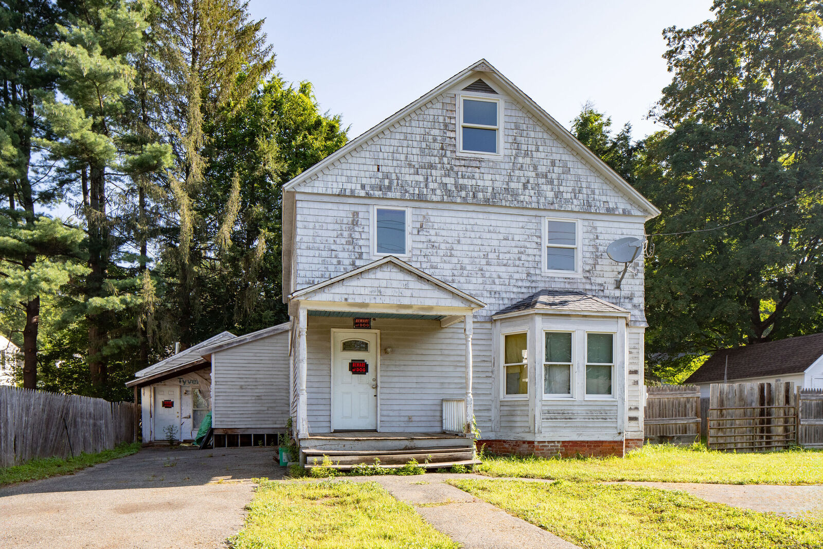 Property Photo: 12 Barlow Street CT 06018