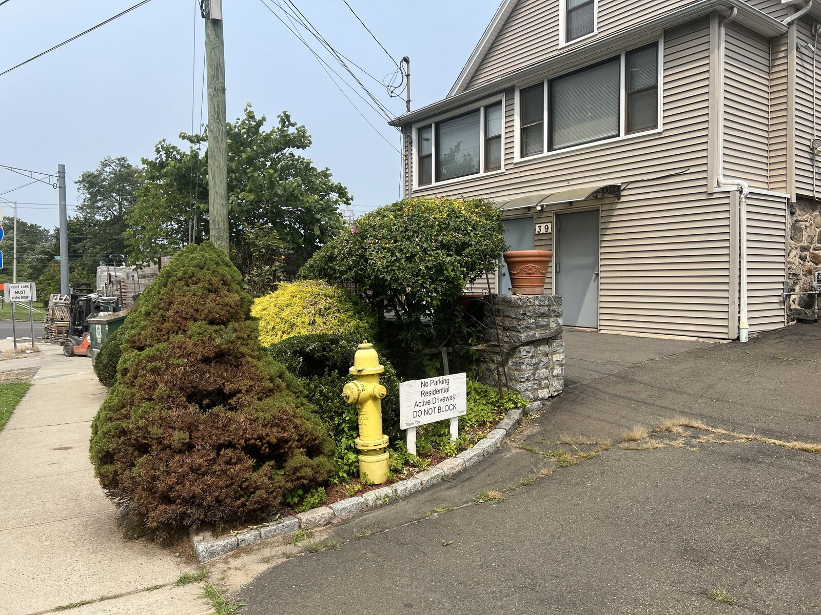 Property Photo:  39 Grenhart Road  CT 06902 