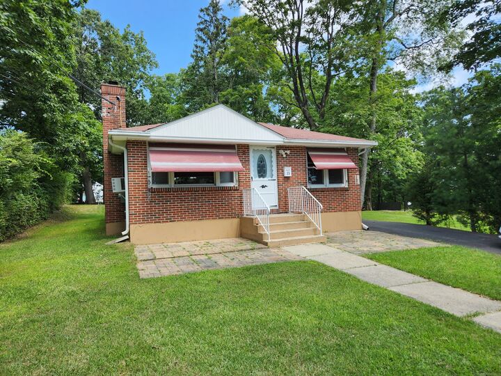 Property Photo:  35 Peru Street  CT 06226 