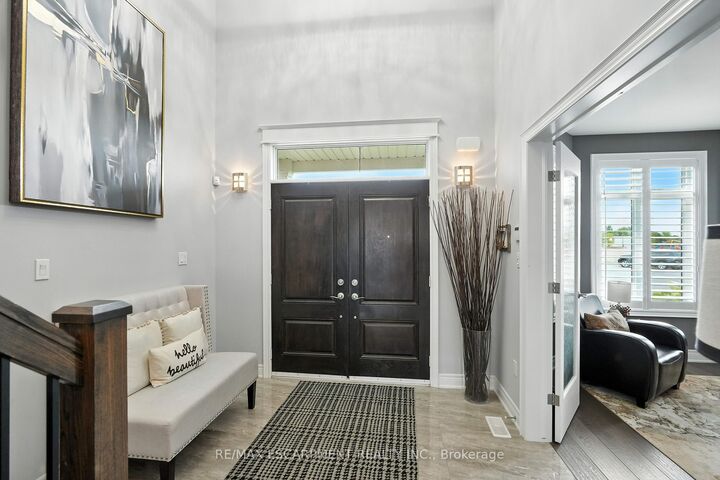 Property Photo:  103 Lampman Drive  ON L3M 0E7 