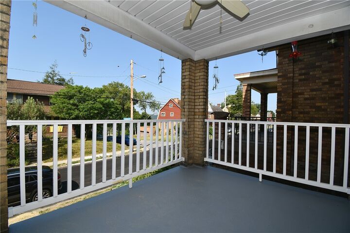 Property Photo:  1580 Cumberland St  PA 15205 