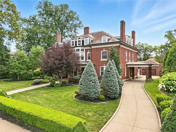 5558 Aylesboro Ave  Squirrel Hill PA 15217 photo