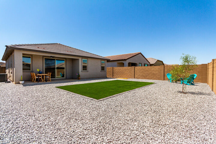 Property Photo:  2532 W Hidalgo Avenue  AZ 85041 