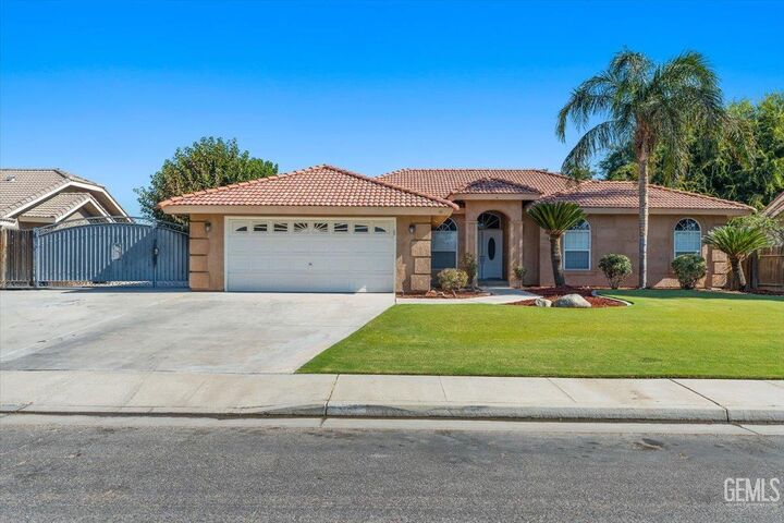 5102 Glacier Canyon Court  Bakersfield CA 93313 photo
