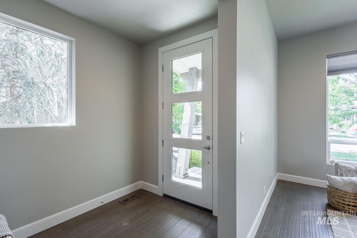 Property Photo:  2740 S Honeycomb Way  ID 83716