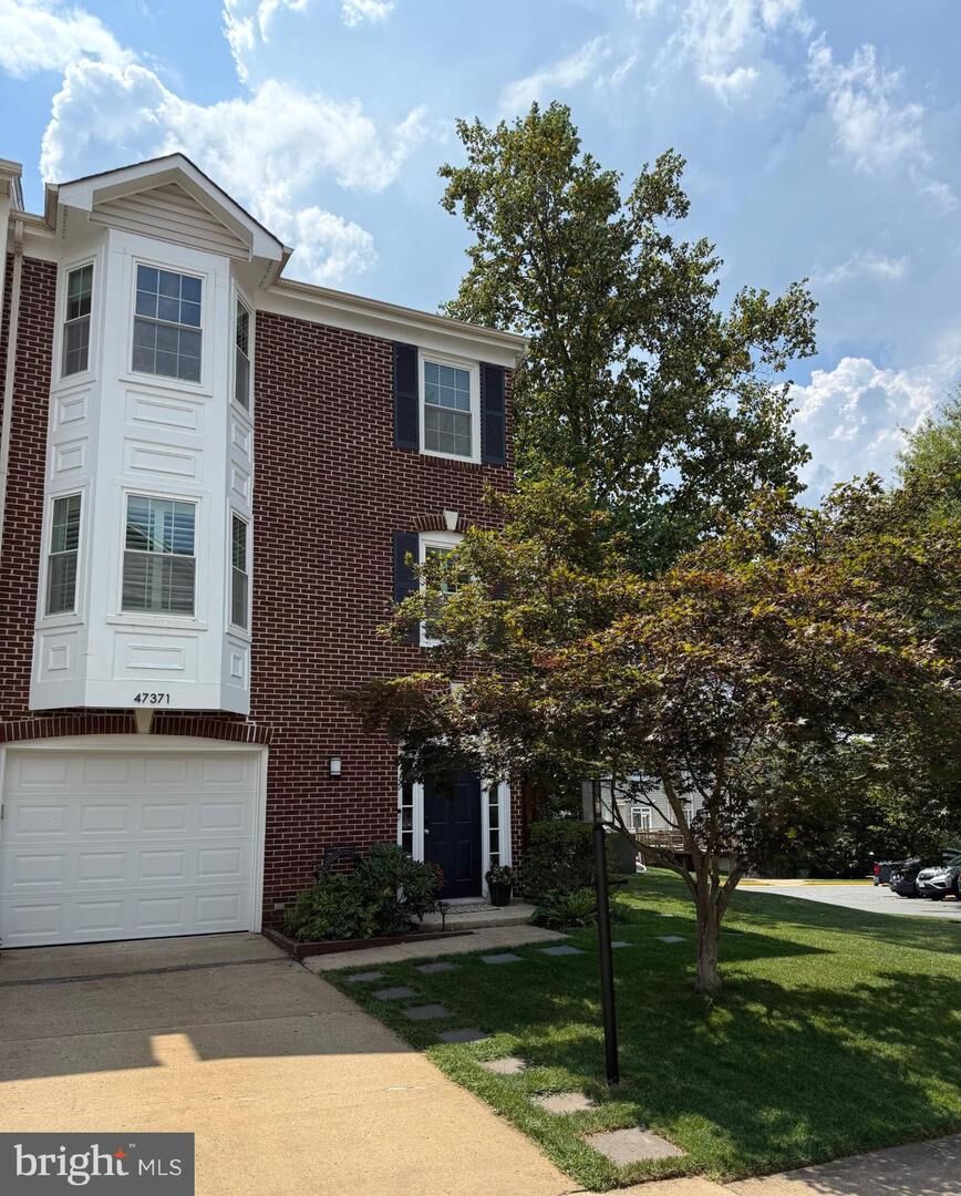 Property Photo: 47371 Sunrise Terrace VA 20165