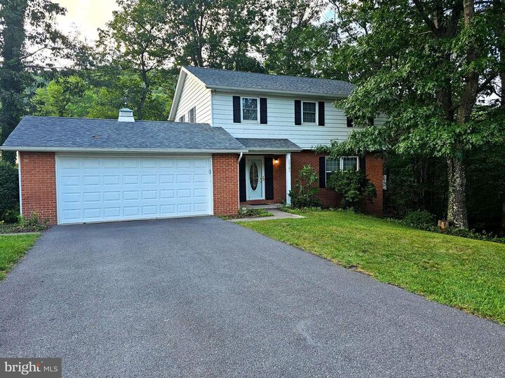 Property Photo: 15101 Colonial Court SW MD 21502
