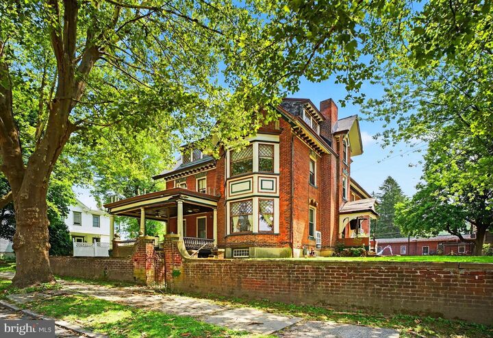 218 Center Street  Jim Thorpe PA 18229 photo