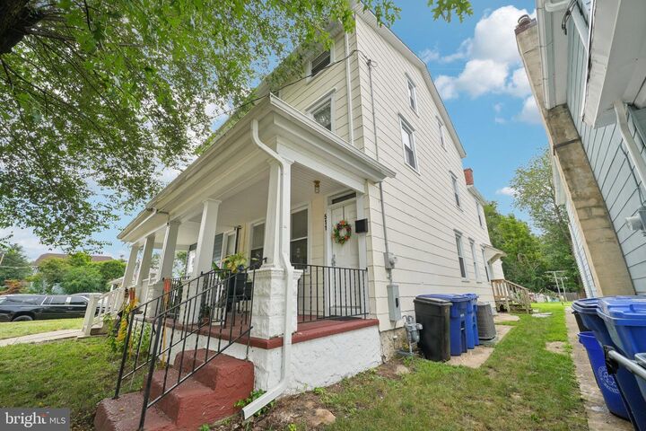 Property Photo:  511 Warren Street  NJ 08010 