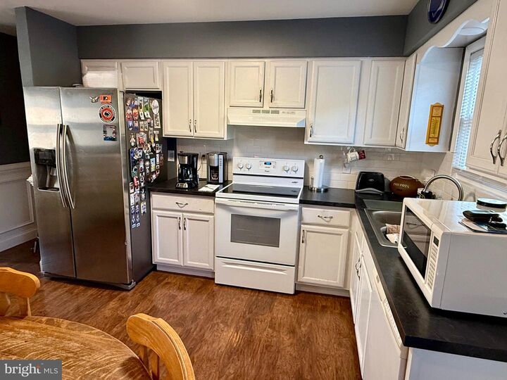 Property Photo:  2856 W Canal Road  PA 17315 