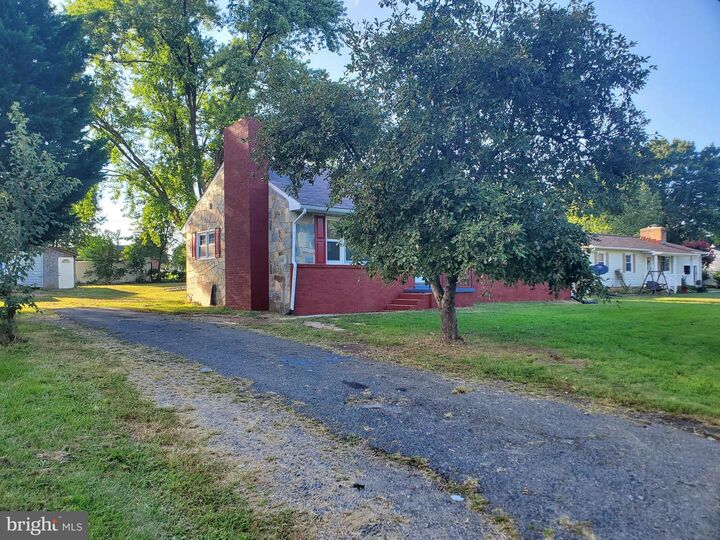 Property Photo: 12504 Greengate Road VA 22407