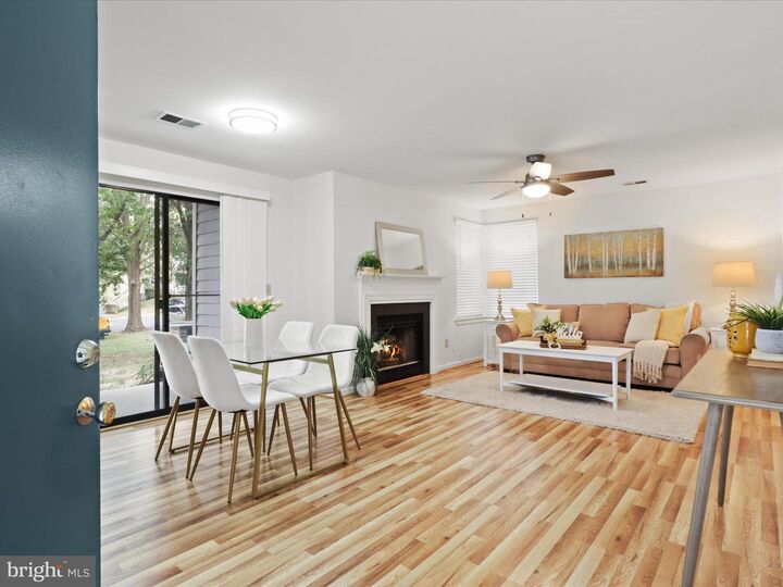Property Photo:  1504 Summerchase Court C 1504-C  VA 20194 