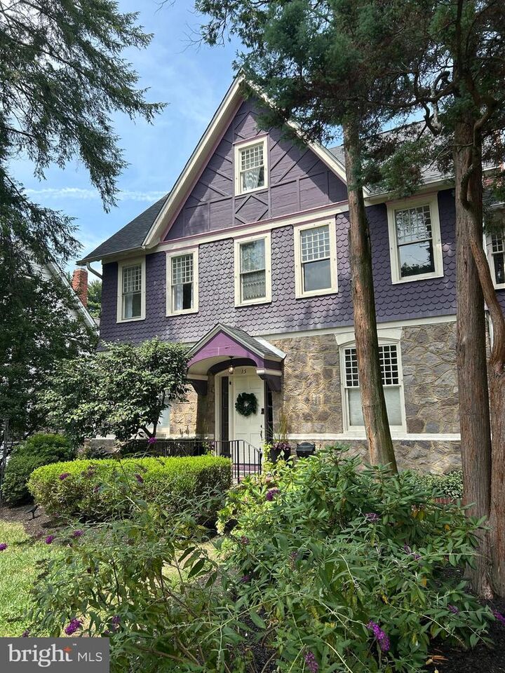 Property Photo:  15 W Walnut Avenue  NJ 08109 