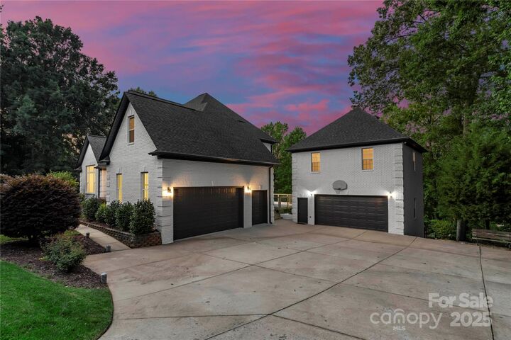 Property Photo: 578 Normandy Road NC 28117