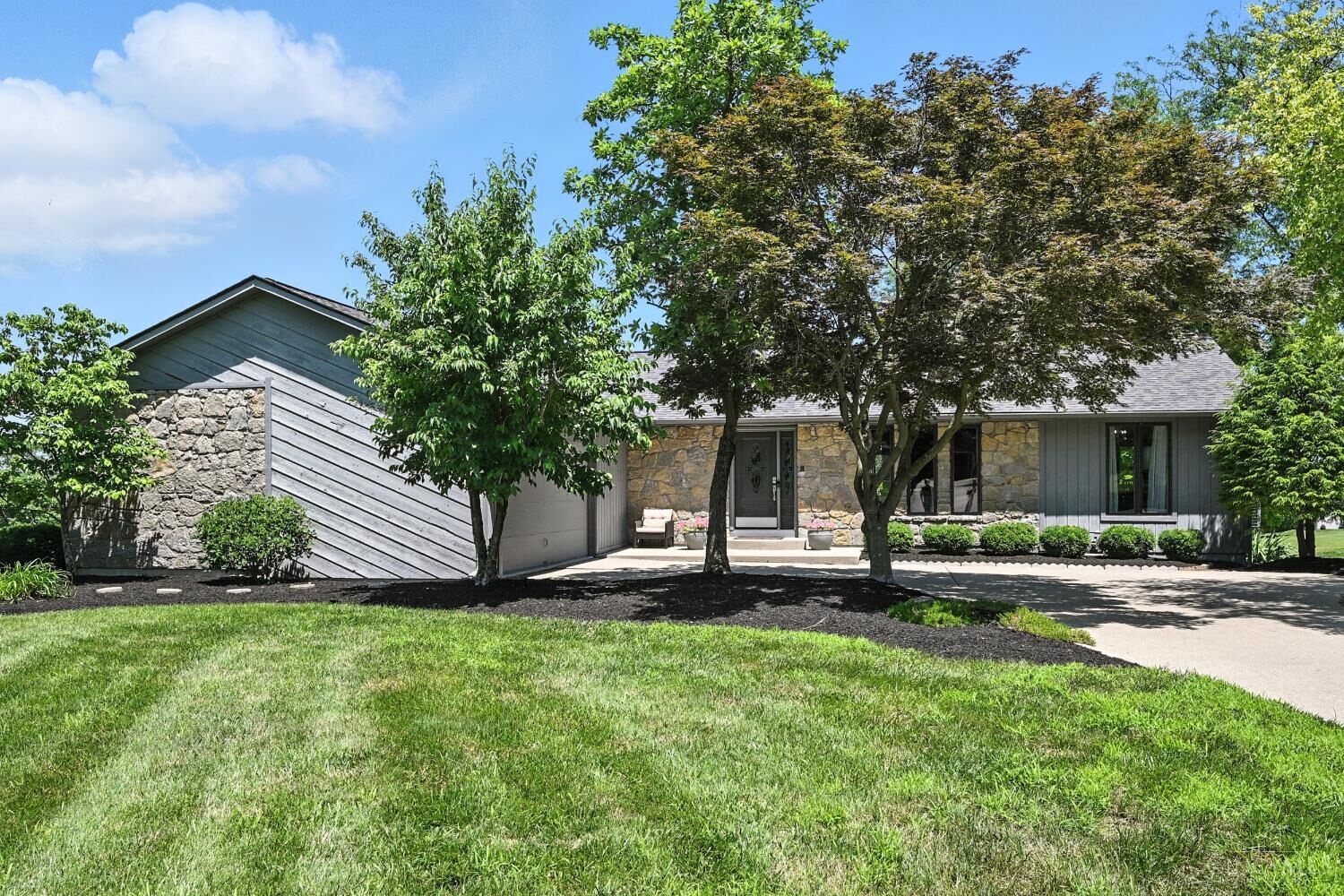 Property Photo:  5648 Eagle Nest Court  OH 45069 