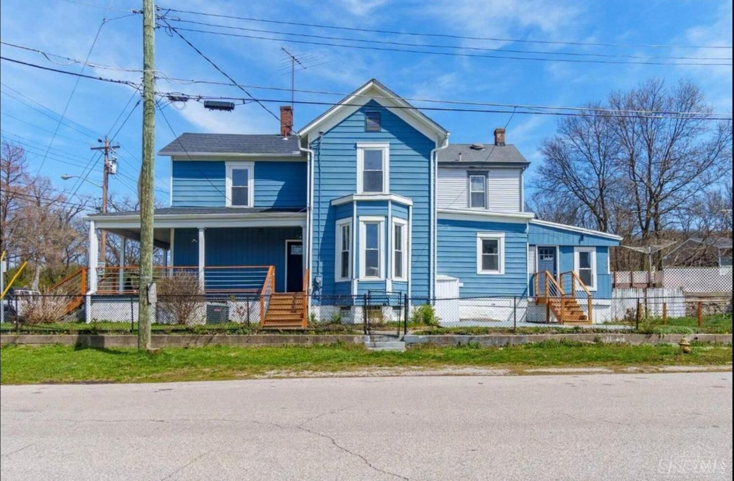 Property Photo:  218 Stanley Avenue  OH 45226 