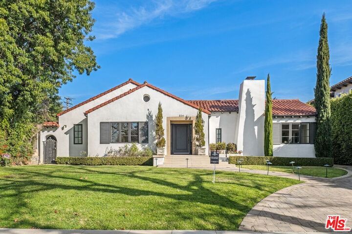 514 N Walden Dr  Beverly Hills CA 90210 photo