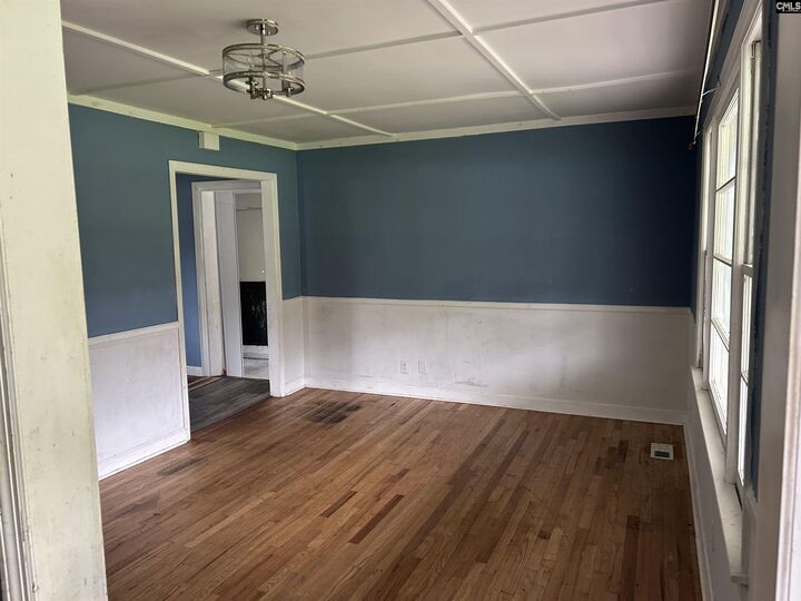 Property Photo:  207 Calhoun  SC 29180 