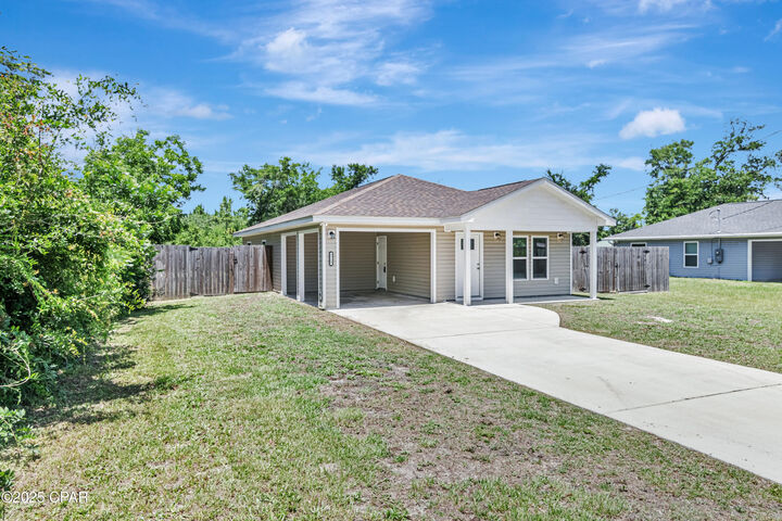 Property Photo:  3729 E 9th Street  FL 32401 