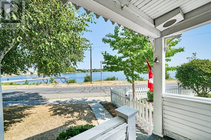 Property Photo:  157 Crescent Street  ON K9J 2G4 