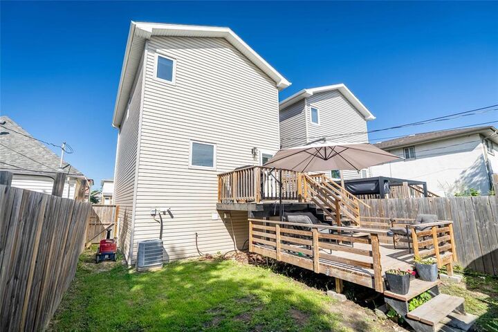 Property Photo: 292 Johnson Avenue MB R2L 0H8