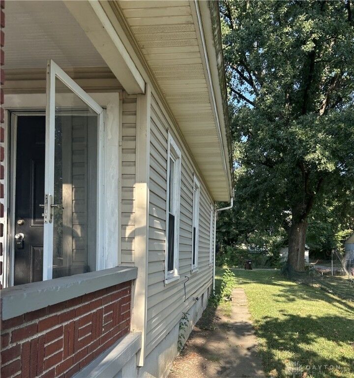 Property Photo:  2008 Pearl Street  OH 45044 