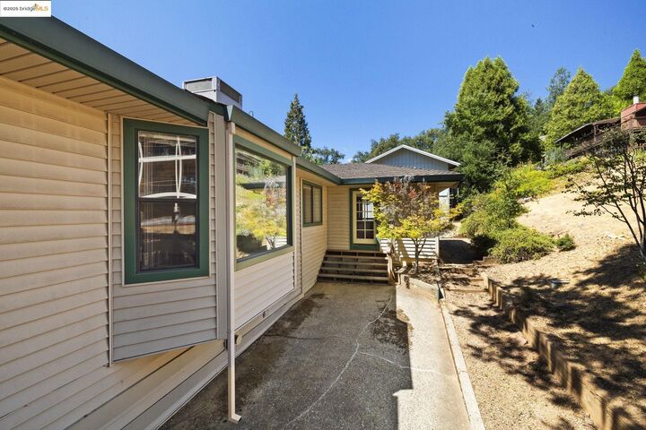 Property Photo: 20059 Pleasant View Dr. CA 95321