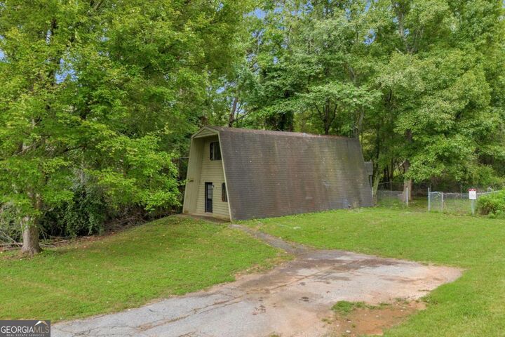 Property Photo: 145 Rustwood Drive GA 30606