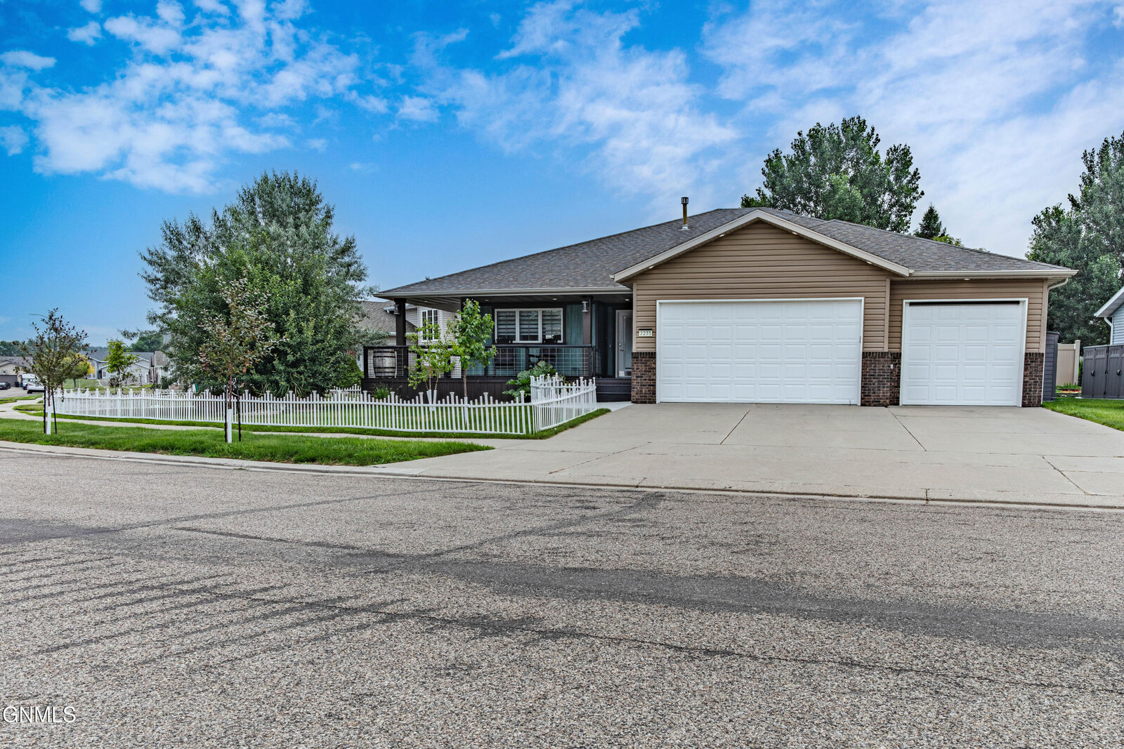 Property Photo:  2235 La Corte Loop  ND 58503 