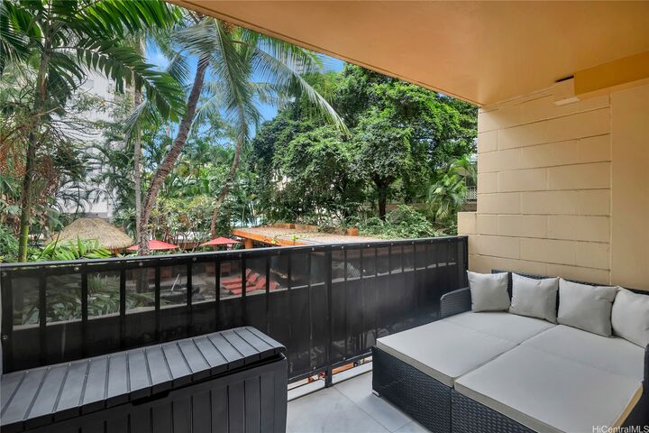 Property Photo:  2425 Kuhio Avenue 201  HI 96815 