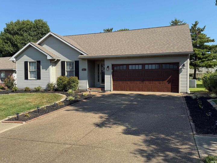 9522 Rabbit Run  Newburgh IN 47630 photo