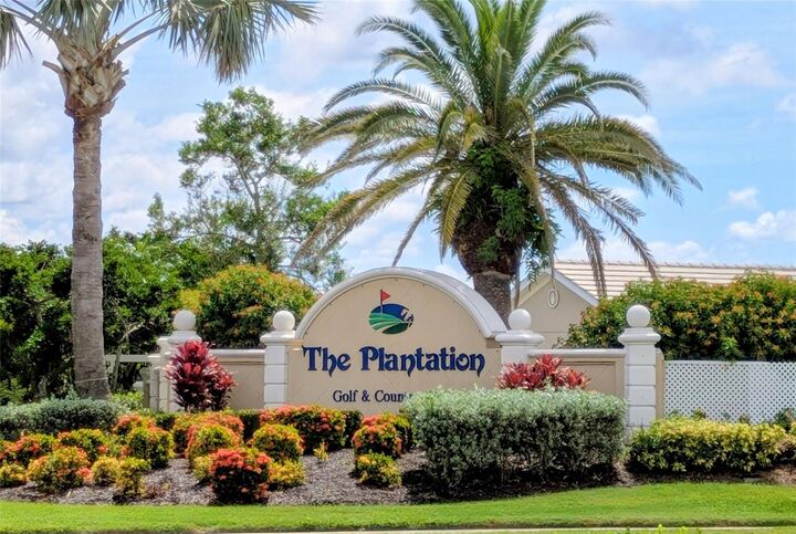 Property Photo:  1625 Monarch Drive 1625  FL 34293 