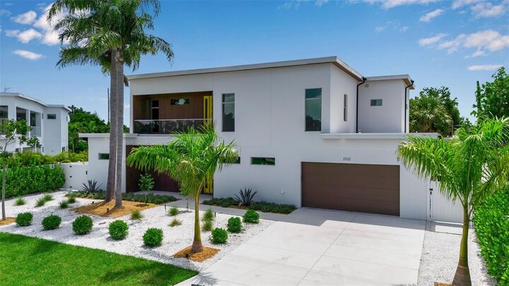 Property Photo:  2532 Fruit Tree Drive  FL 34239 