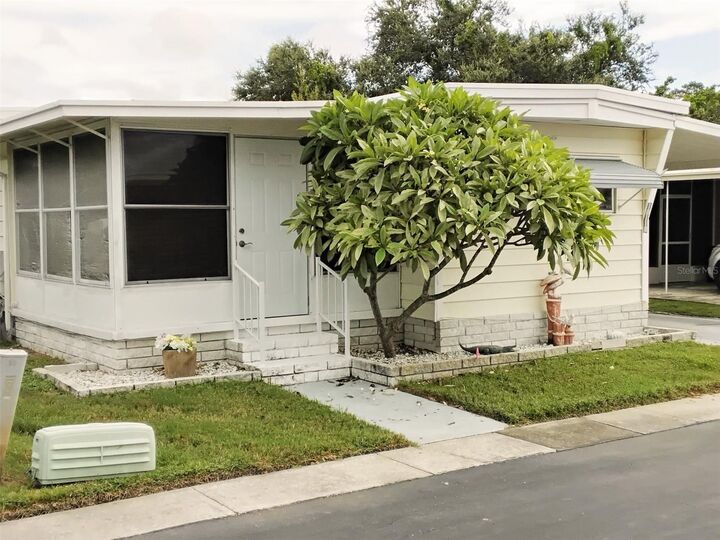 Property Photo: 10118 N Lake Drive 30 FL 33773