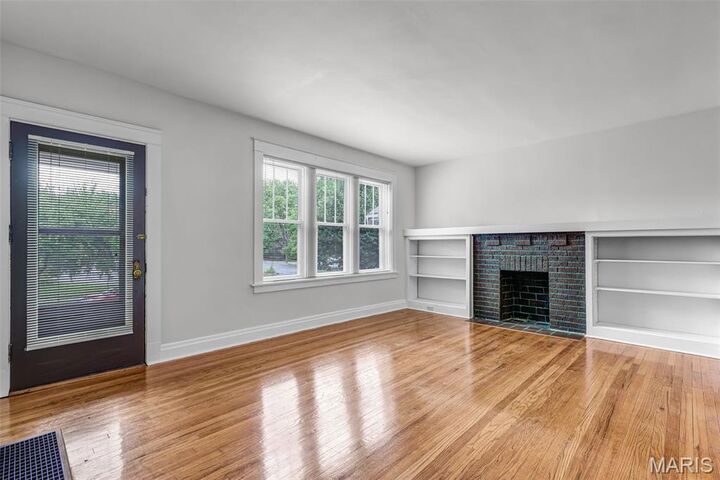 Property Photo: 5228 Itaska Street MO 63109