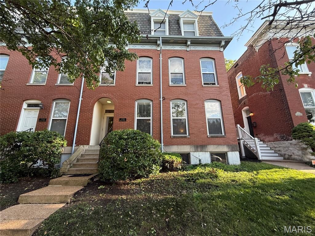 Property Photo:  2336 Rutger B  MO 63104 