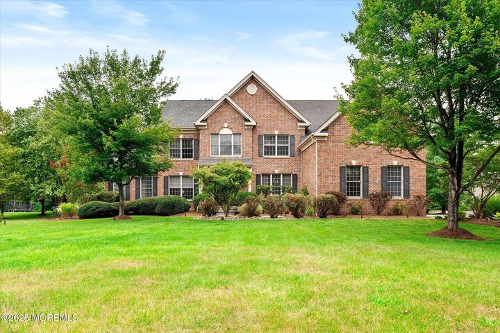 Property Photo:  6 Sleepy Hollow Court  NJ 08501 