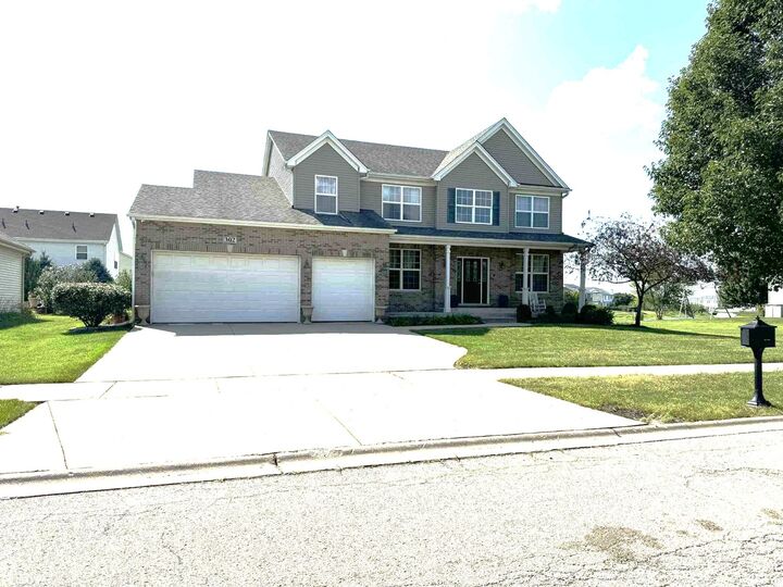 302 Hemlock Lane  Oswego IL 60543 photo