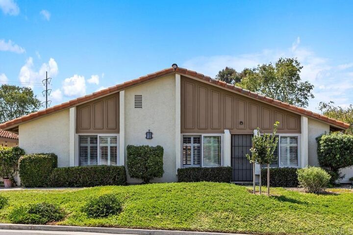 Property Photo:  204 Summerside Lane  CA 92024 