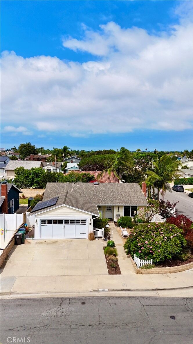 Property Photo:  20801 Crestview Lane  CA 92646 
